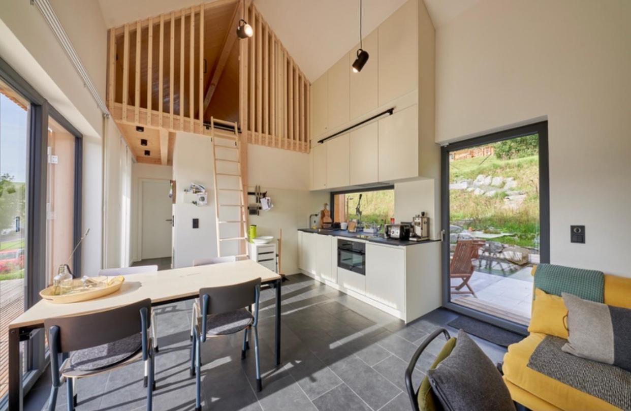 Eifelhausaufzeit-Vulkaneifel-Architekten-Chalet Mit Sauna Im Vulkankrater Immerath 外观 照片