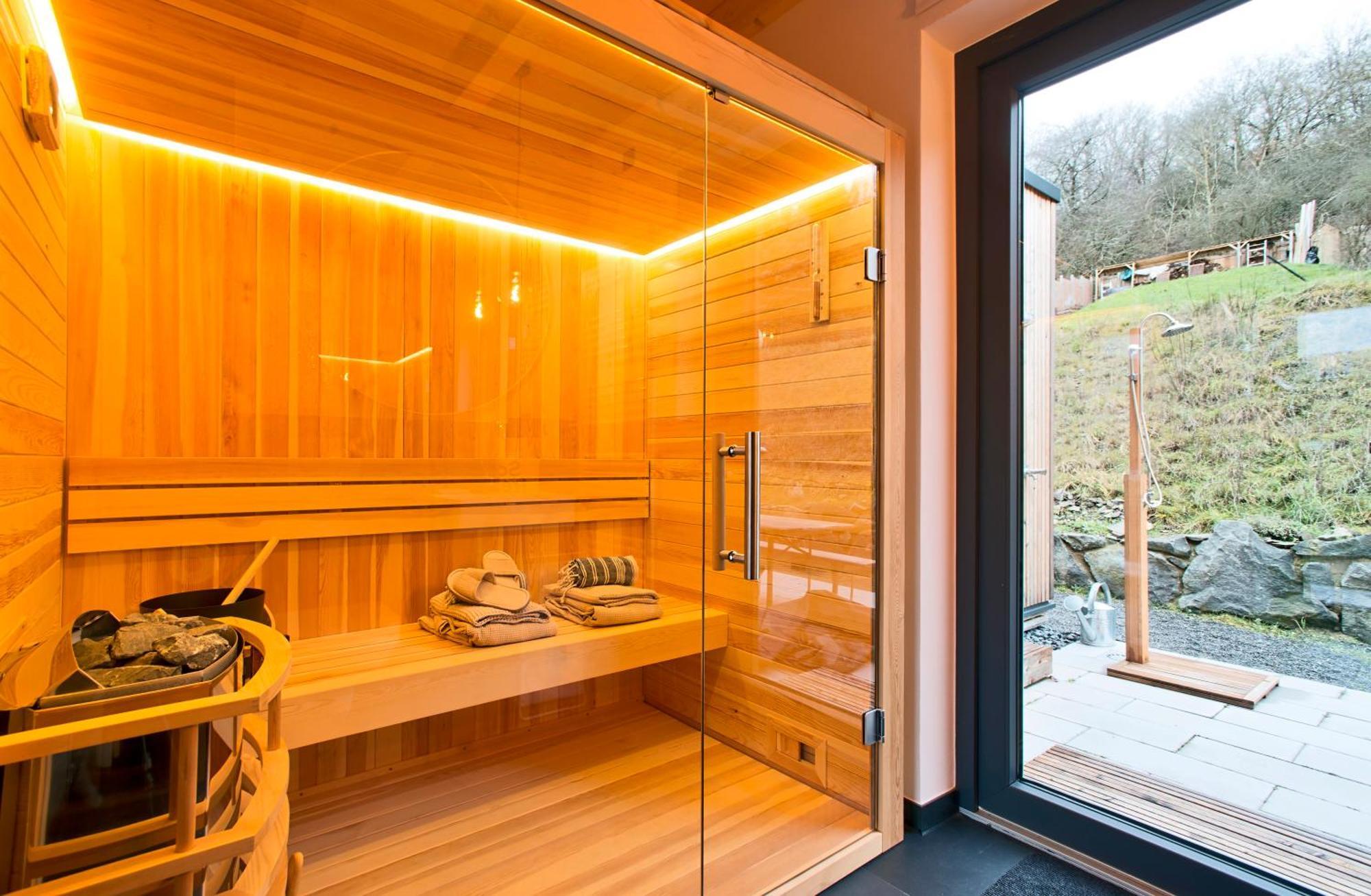 Eifelhausaufzeit-Vulkaneifel-Architekten-Chalet Mit Sauna Im Vulkankrater Immerath 外观 照片